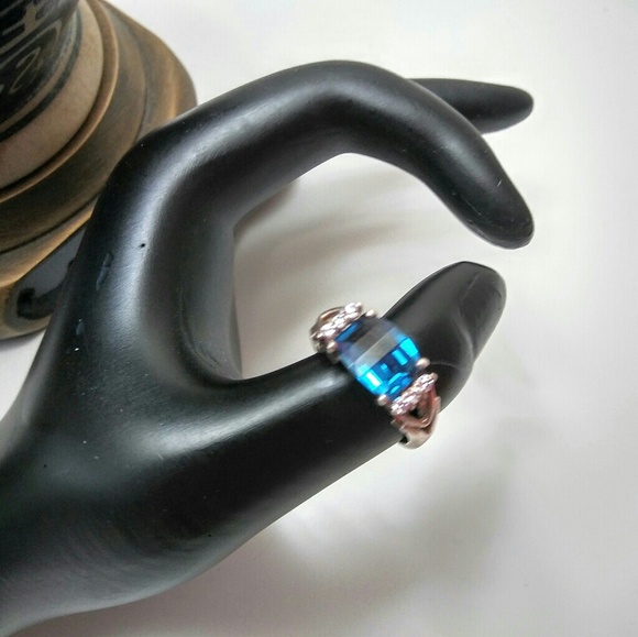 Deep Blue Topaz Ring - Picture 3 of 3